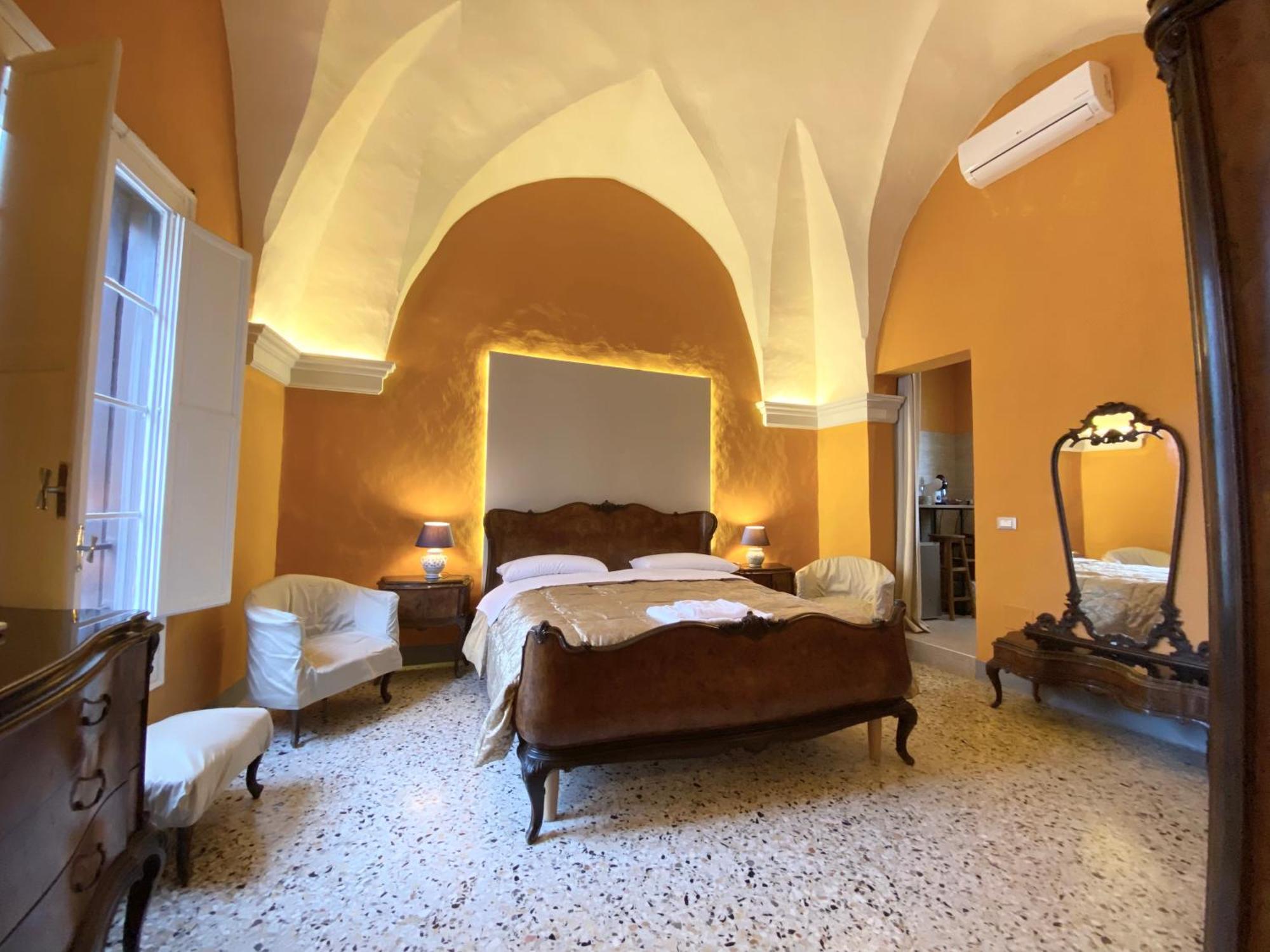 לינה וארוחת בוקר לצ'ה Palazzo De Carlo E Il Parco Dei 7 Pozzi מראה חיצוני תמונה
